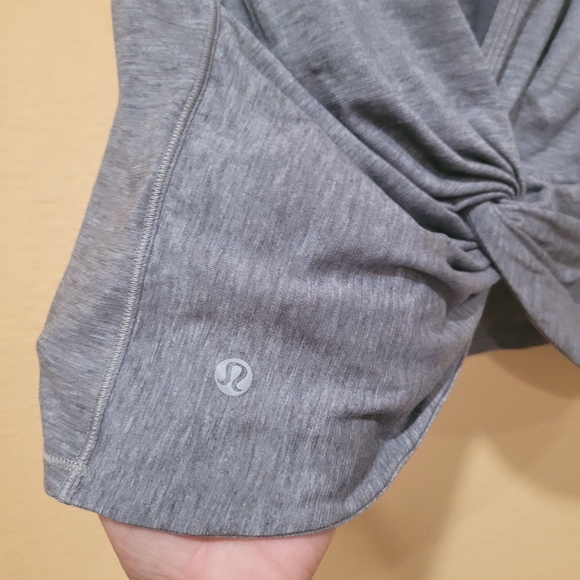 Lululemon top - Picture 4 of 6